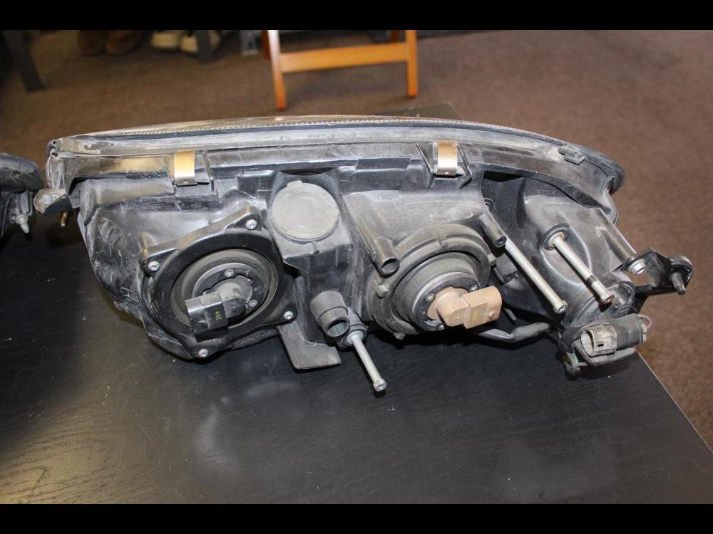 1993- 1998 TOYOTA SUPRA MK4 OEM HEAD LIGHTS LAMPS THE SET R-L : Image 3