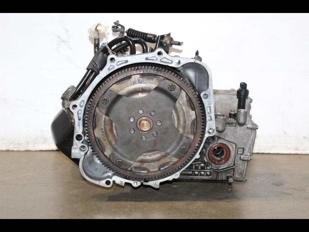 JDM USED 1983-1994 1.8L MISTUBISHI 4G37 MANUAL TRANSMISSION : Image 1